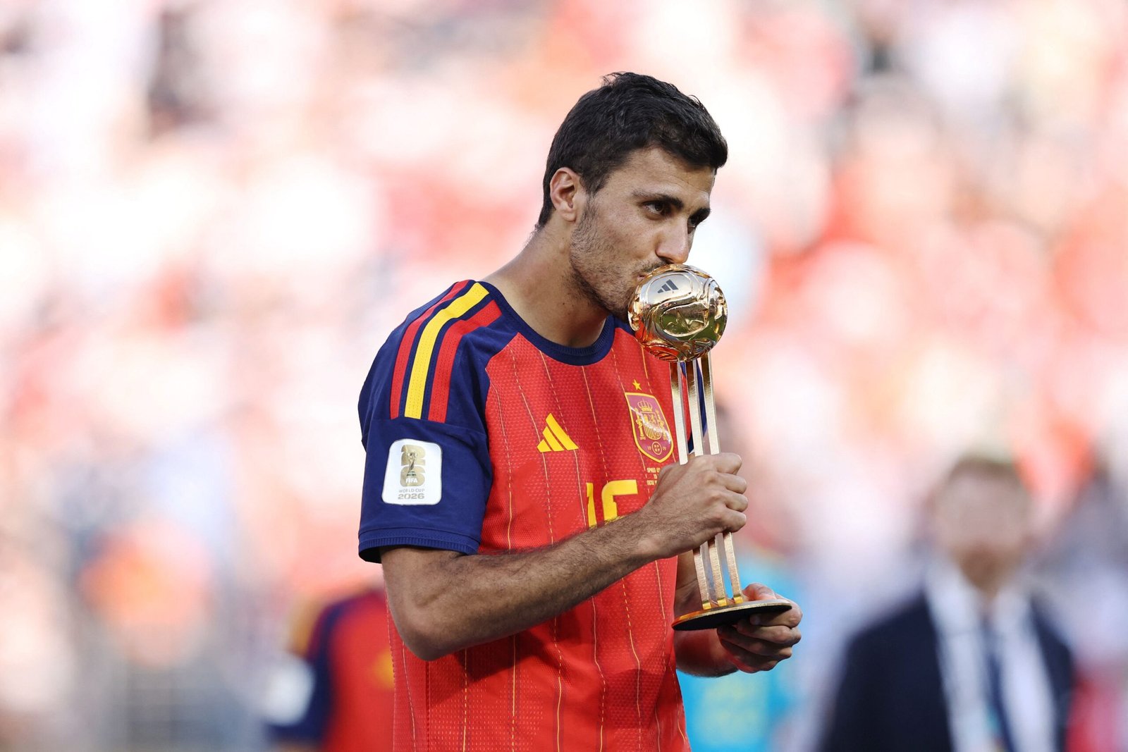 Rodri prefere o Barcelona e pode deixar o Manchester City na janela