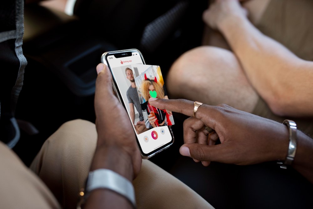 como os aplicativos Tinder e Bumble mudaram o início dos relacionamentos