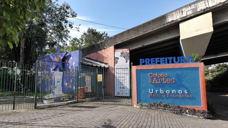 Exposição “Upcycling: Seu Lixo Vira Arte” transforma resíduos em obras na Gávea